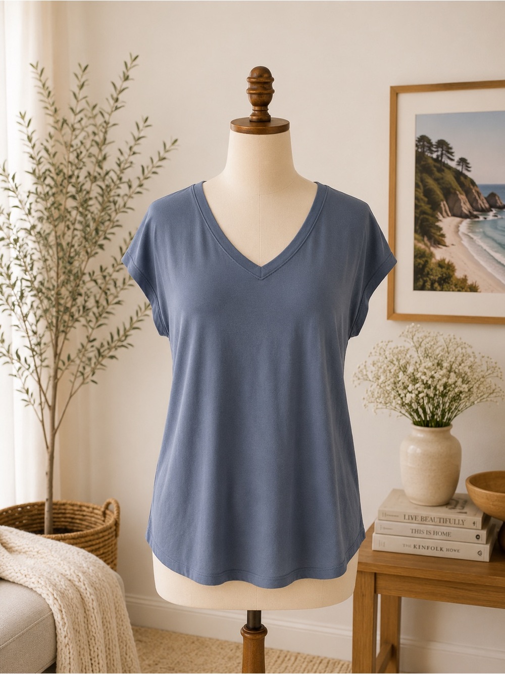 Orvis Blue V Neck Soft Knit Top Size L Casual Travel Coastal Style